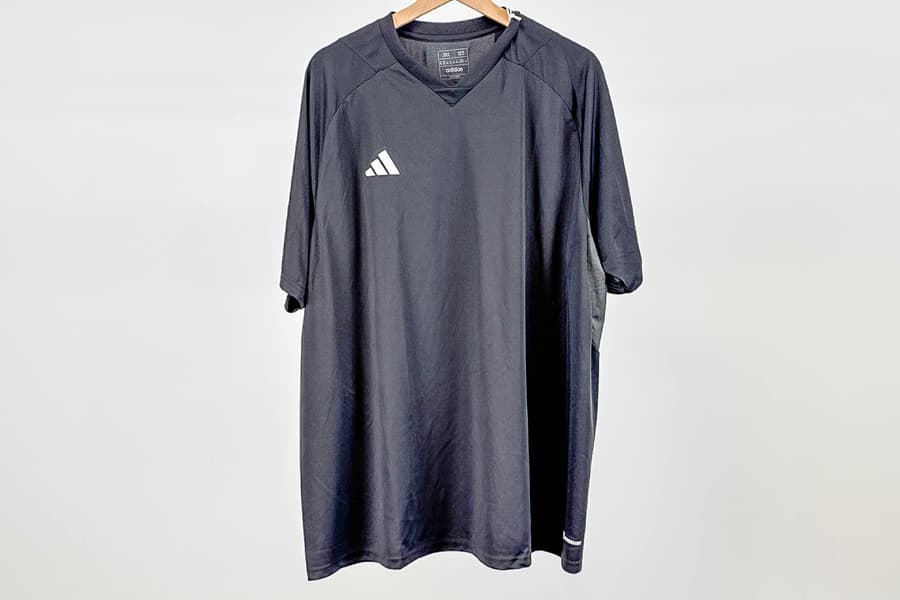 2 adidas Trikots Tiro 23 schwarz/weiß, Gr. 2XL